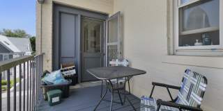 9 Woodbridge St Gallery 9
