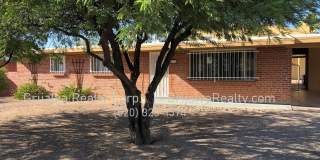 1415 Lester Gallery 1