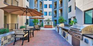 Downtown Ontario Luxury Apartments Gallery 96