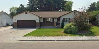 3382 Grove Ln Gallery 1
