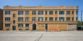 1206 W 83rd Street Gallery 1