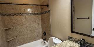 Stunning and Spacious 4 Bed Home! Parkview School District! Gallery 17