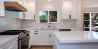 Remodeled Mesa Home Steps From Shoreline Park! Gallery 6