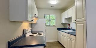 Spacious 2 Bed 2 Bath Condo in Aurora! Across from Community Pool!! Spacious 2 Bed 2 Bath Condo in Aurora! Across from Community Pool!! Gallery 7