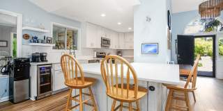 Fully Furnished Coastal Retreat Near Wrightsville Beach in Desirable Masonboro Neighborhood Gallery 12