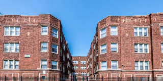 8000 S Maryland Gallery 2