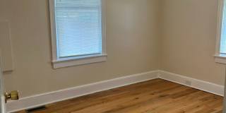 2 Bedroom House off of Rosewood Available Now Gallery 16