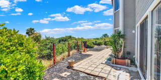 Sunlit 3 Bed Glen Cove Home Gallery 29