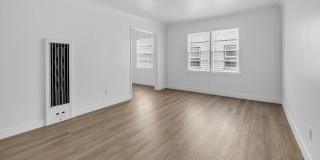 Newly Remodeled Studio on 2nd Street Gallery 9