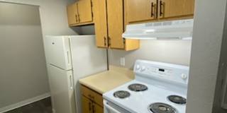 River Walk Apartments Gallery 7