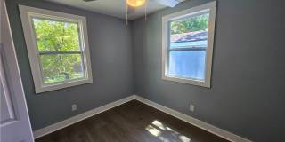 1606 Reynolds Street Gallery 7
