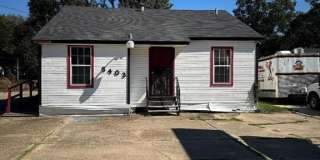 5403 Hearne Avenue Gallery 1