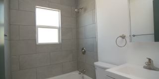 Remodeled 2 Bedroom 1 Bath Duplex! Great Central Tucson Location! Gallery 10