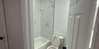 Beautiful Newly Renovated 4 Bedroom Home Now Available in Belmont!!! Gallery 13