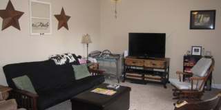 Spacious 4BR Home on Quiet Cul-de-Sac in Southwood with Private Fenced Yard Gallery 4
