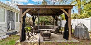 22 JAMES Place Gallery 22