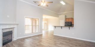 Gorgeous Corner-Lot Home in Canebrake Club – Lawn Care Included Gallery 5