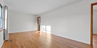 517 Randall Street Gallery 8