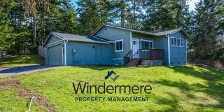 Charming 3 Bedroom 2 Bathroom Home in Sierra with Water View Gallery 1