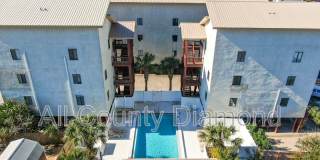 4114 Holiday Dr Gallery 1