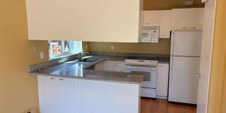 Sunny 2 bedroom in Mark Twain Building Gallery 8