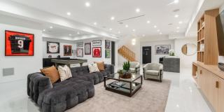 17228 Otsego St Gallery 12