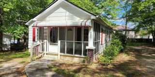 631 Davis Avenue Gallery 1