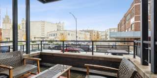 2322 W AUGUSTA Boulevard Gallery 15