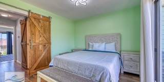 PERFECT ONE BEDROOM OFF-SEASON RENTAL AVAILABLE AFTER LABOR DAY Gallery 11