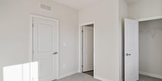 734 WATTS Street Gallery 20