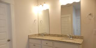 4-Bedroom Home - Community Pool Gallery 15