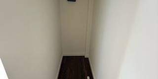 *DREAM LOCATION* 6BR Completely Renovated Duplex Gallery 36