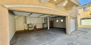 201 N Lincoln Gallery 28