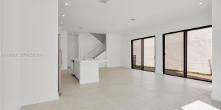 8037 NW 42nd St Gallery 13