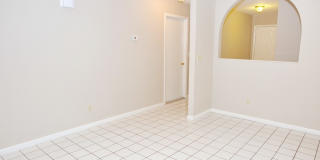 3 Bedroom Single Family Home w/ Garage - Annual Rental in Naples Park! Gallery 4