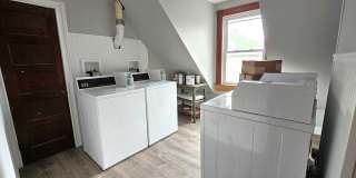 234 Pearl St Gallery 12