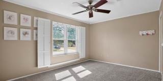 Charming 2BR Townhome in Beaumont Gallery 12