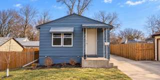 Cozy & Updated 2 Bedroom, 2 Bathroom Home – Near Augustana & USF Gallery 1