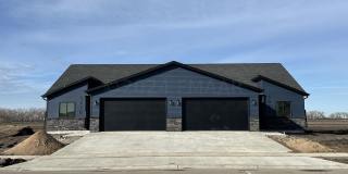 3 bed 2 bath slab on grade Twinhome for rent Gallery 1