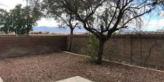 GREAT HOME CENTRALLY LOCATED WEST OF STRIP- NO HOA Gallery 14