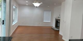 Stunning 3 Bed 3 Bath Duplex in Placentia with Open Floor Plan and Vaulted Ceilings. Gallery 37