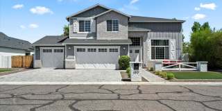 3810 E Devonshire Avenue Gallery 1