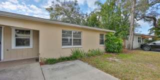 Charming  Move-In Ready 2-Bedroom in the Heart of Clearwater! Gallery 1