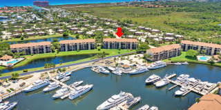901 Seafarer Circle Gallery 1