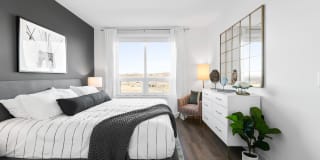 Ivy & Green Gallery 20