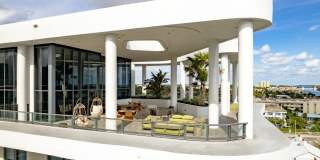 Avion Riverwalk Gallery 16