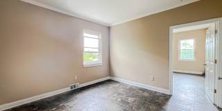 45 Ridge Avenue unit: 2 Floor Gallery 3