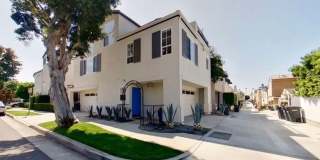 Beautiful 2-Bedroom, 2.5-Bath Townhome Just South of PCH Gallery 1