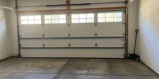 Beautiful 3 bedroom 2 1/2 bath home Gallery 6