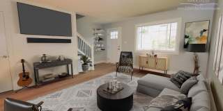 Renovated 2 bed 1.5 Bath Townhome Apartment - Sun Valley Gallery 1